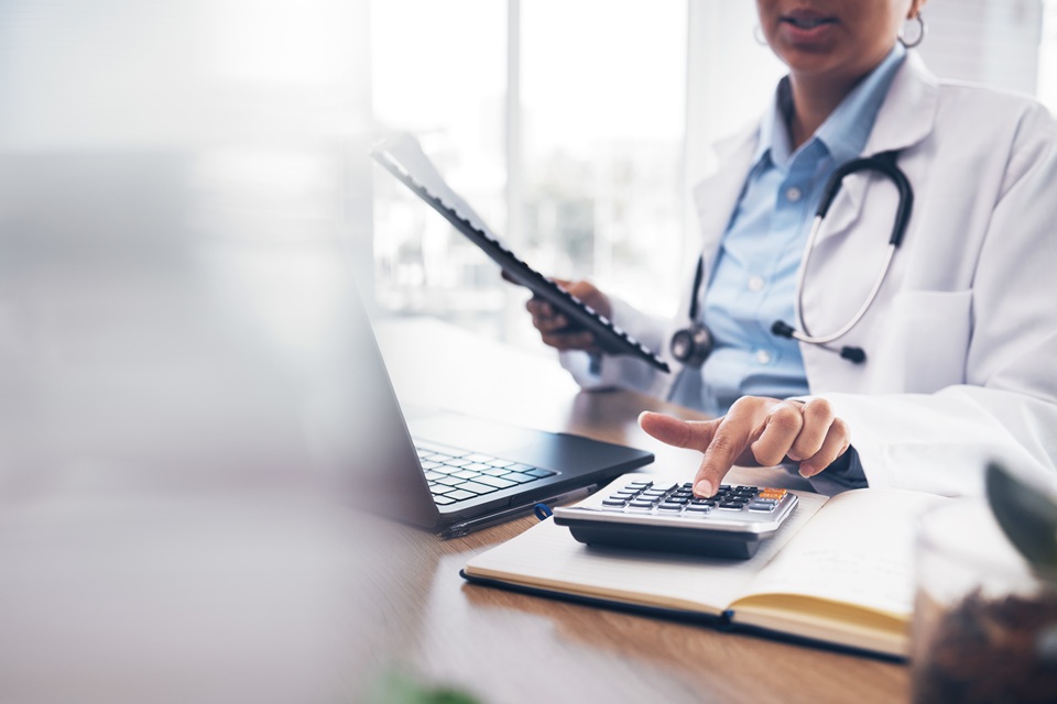 Equiparação hospitalar odontologia Equiparação hospitalar fisioterapia Equiparação hospitalar Lei Equiparação hospitalar requisitos Equiparação hospitalar Simples Nacional Equiparação hospitalar Econet Equiparação hospitalar tributação Equiparação hospitalar curso